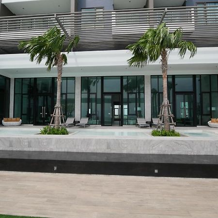 Aeras - The Ultimate Beachfront Experience Jomtien Exterior foto